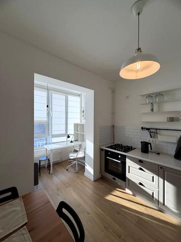 Павла Лі пров. (Московський), 2-А