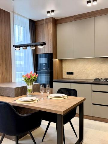 Топольна вул., 4-Г