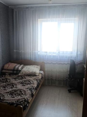 Миру, 25