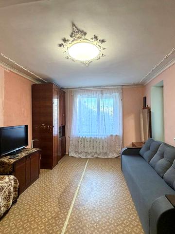 Десантний бульв., 18