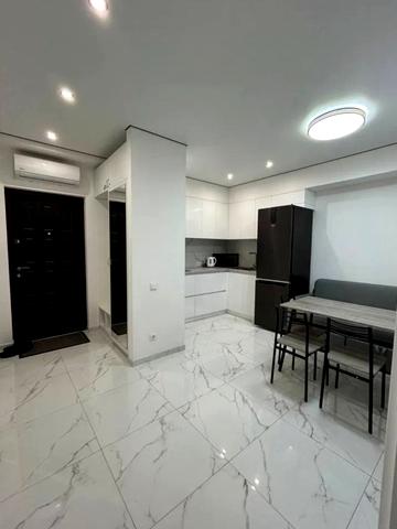 Літературна вул., 8