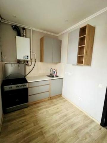 Бориса Гмирі вул., 8