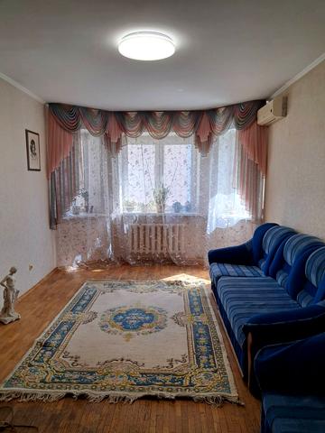 Княжий Затон вул., 4