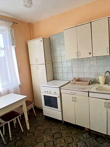 Олександра Довженка вул., 20