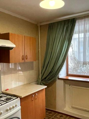 10-та Лінія вул., 54