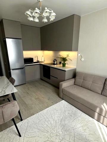 Європейського Союзу просп. (Правди), 41-А