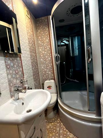 Олександра Поля просп. (Кірова), 64