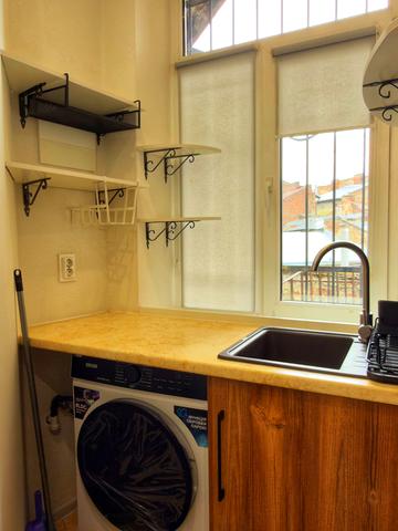 Медова вул., 6