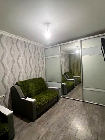 Михайлівська вул., 35