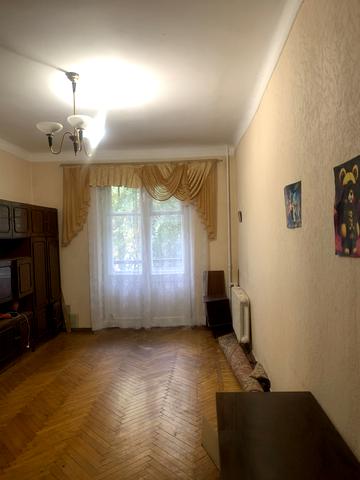 Олександра Олеся вул., 1