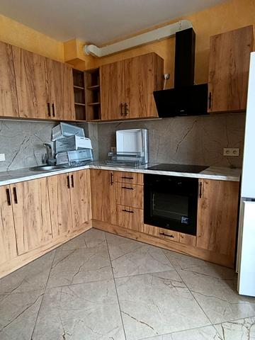 Академіка Сахарова вул., (Будинок 1)