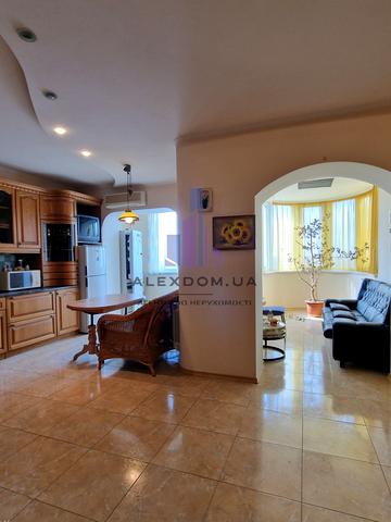 Михайла Котельникова вул., 37-А