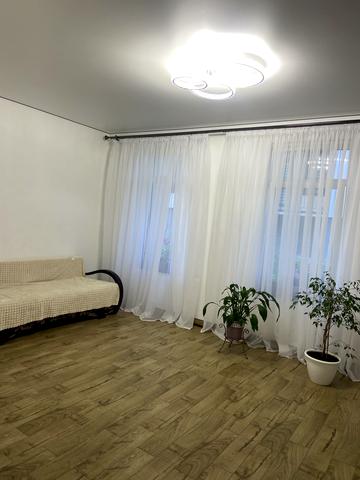 Глинянський Тракт вул., 102
