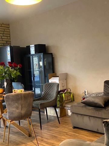 Азовська вул., 5