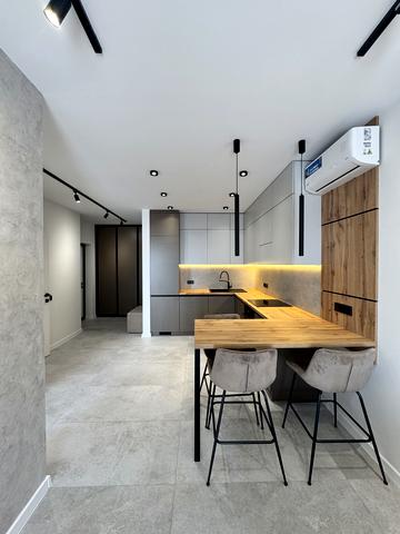 Жовківська вул., (Будинок)