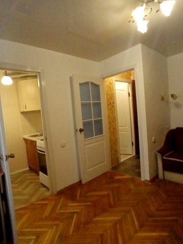 Академіка Доброхотова вул., 28