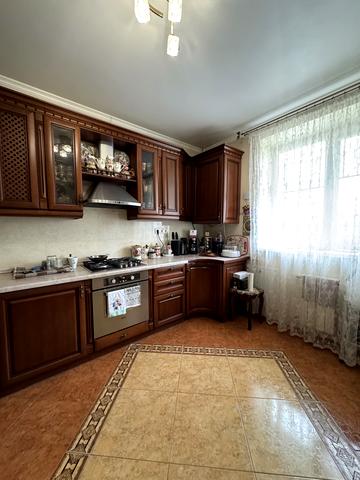 Української Дивізії вул., 11