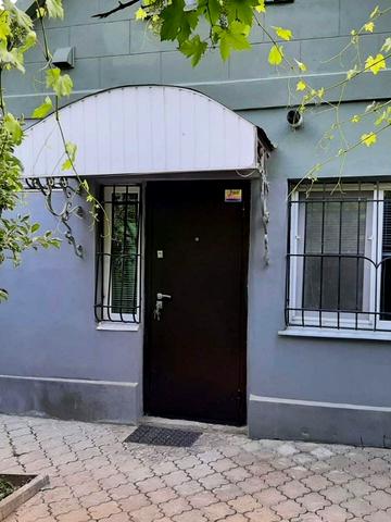 Високовольтна вул., 37