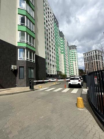 Університетська вул., 3/10