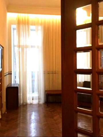 Євгена Чикаленка вул. (Пушкінська), 41