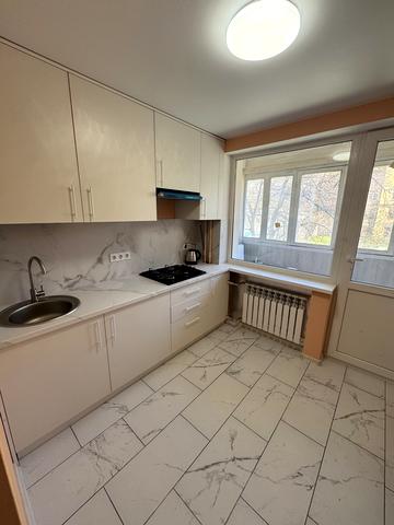 Велика Васильківська вул. (Червоноармійська), 124-А