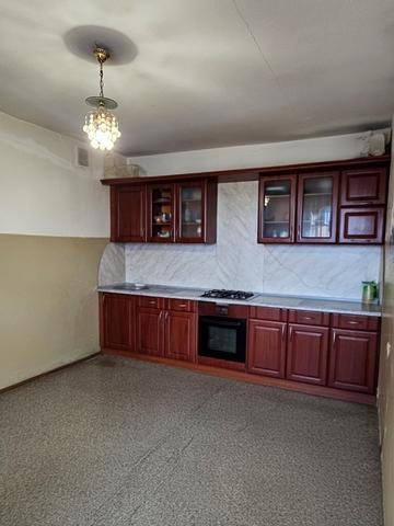 Паризька вул., 5