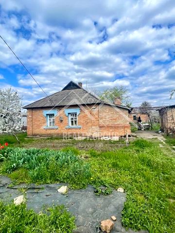 Універсальна вул., 23