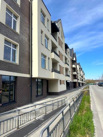 Вячеслава Чорновола вул., 17