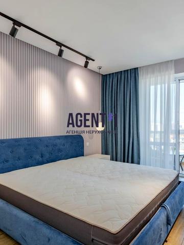 Черкаська вул., 16