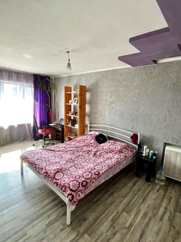 Плугова вул., 14