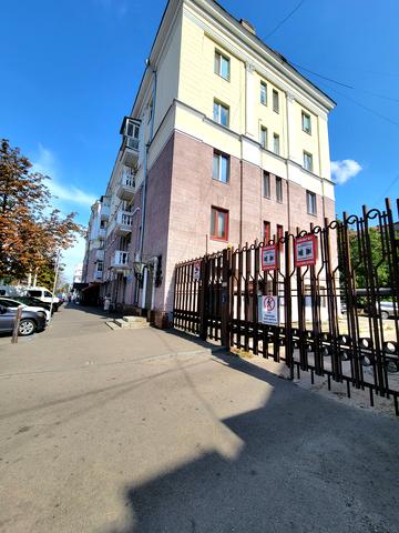 Лазаря Глоби вул. (Андрія Фабра), 15