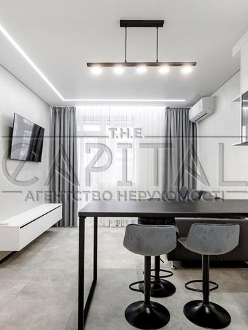 Повітряних Сил просп. (Повітрофлотський), 56