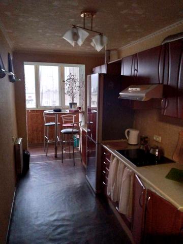 Москалівська вул. (Жовтневої Революції), 9