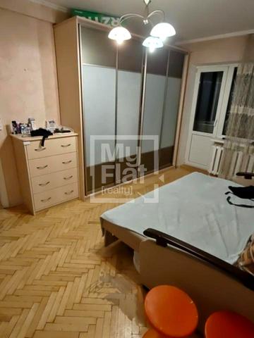 Голосіївський просп. (40-річчя Жовтня), 122к1