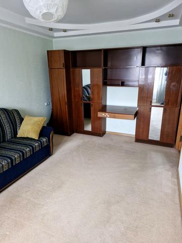 Алішера Навої просп., 76