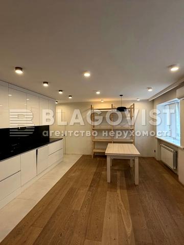 Почайнинська вул., 53/55