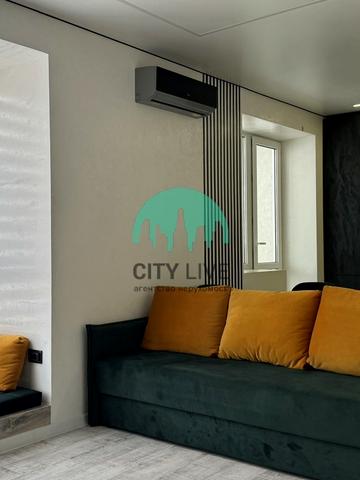 Олександра Довженка вул., 57