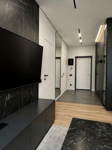 Пасічна вул., 166