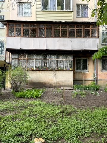 Академіка Філатова вул., 82