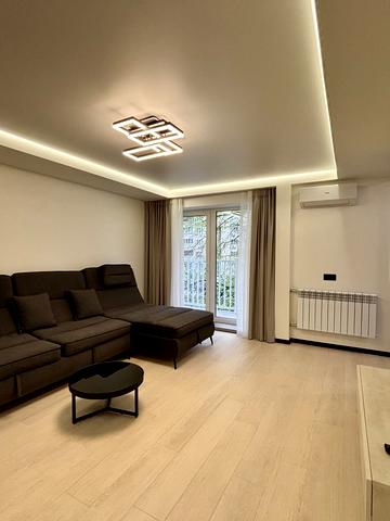 Володимиро-Либідська вул., 16