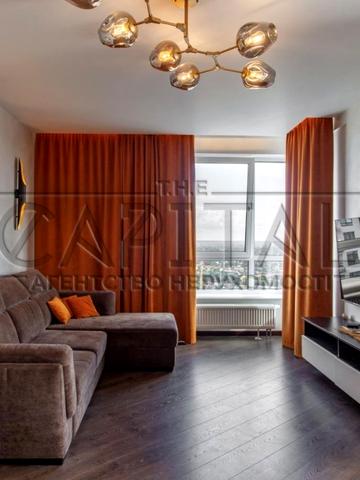 Зарічна вул., 1-В