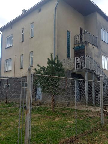 Симона Петлюри вул., 120а