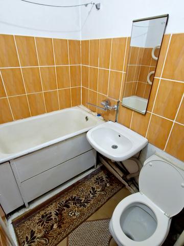 Зарічанська вул., 6/3