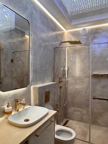 Богдана Хмельницького  вул., 220