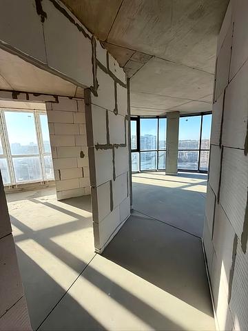 Ковалевського узвіз, 7