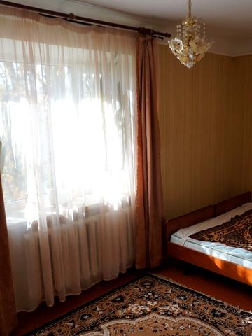 Рєпіна вул., 16