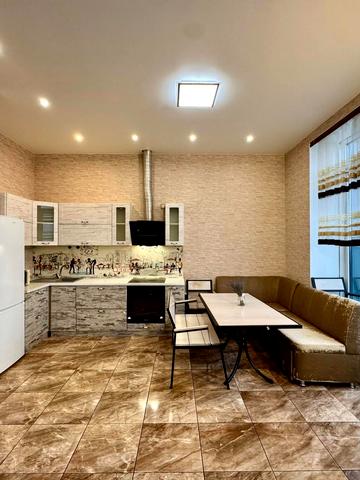 Миколи Ушакова вул., 1-Д