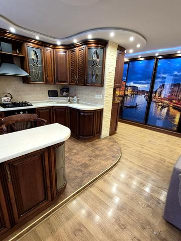 Олександрійська вул., 4