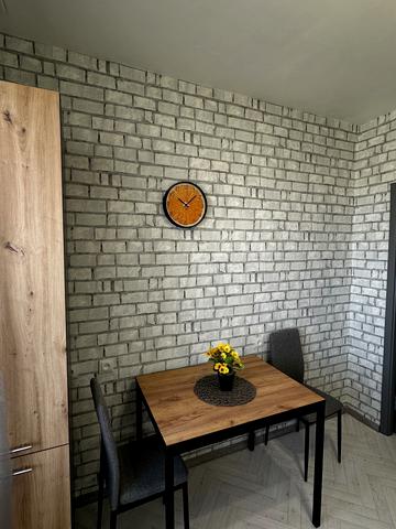 Владислава Бувалкіна вул. (Бочарова Генерала), 36