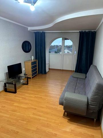 Гоголівська вул., 53